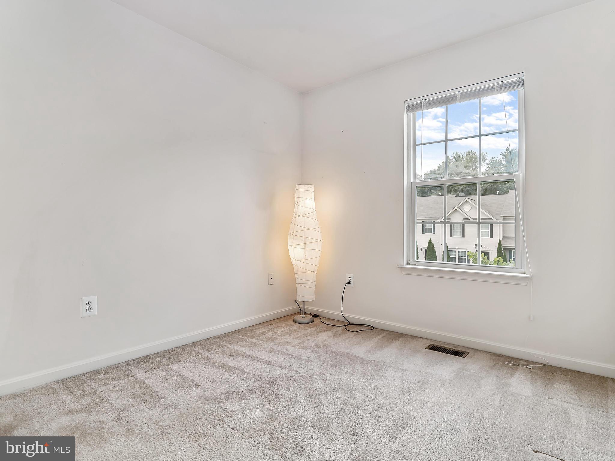 AUTUMN RUN - Residential