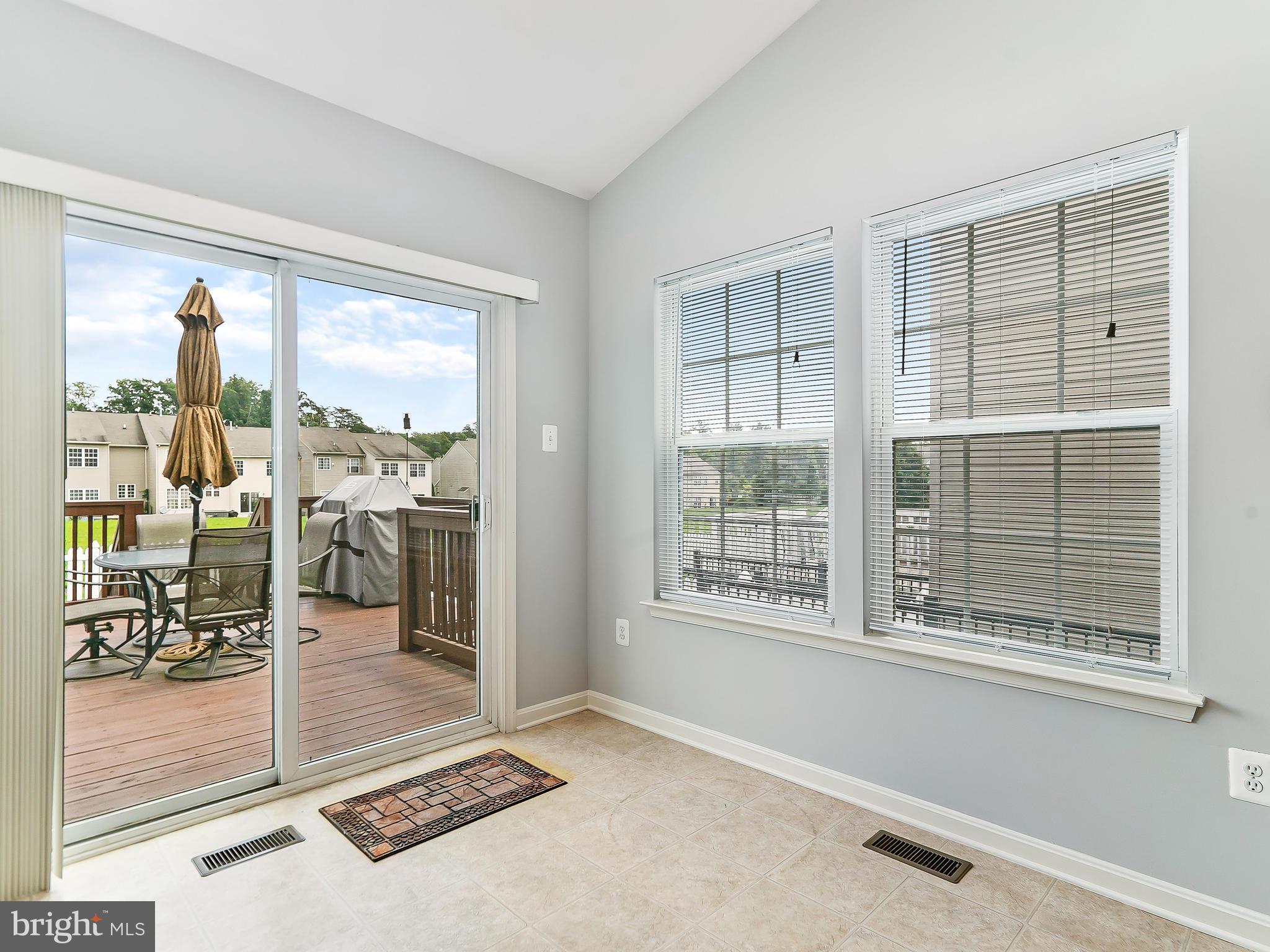 AUTUMN RUN - Residential