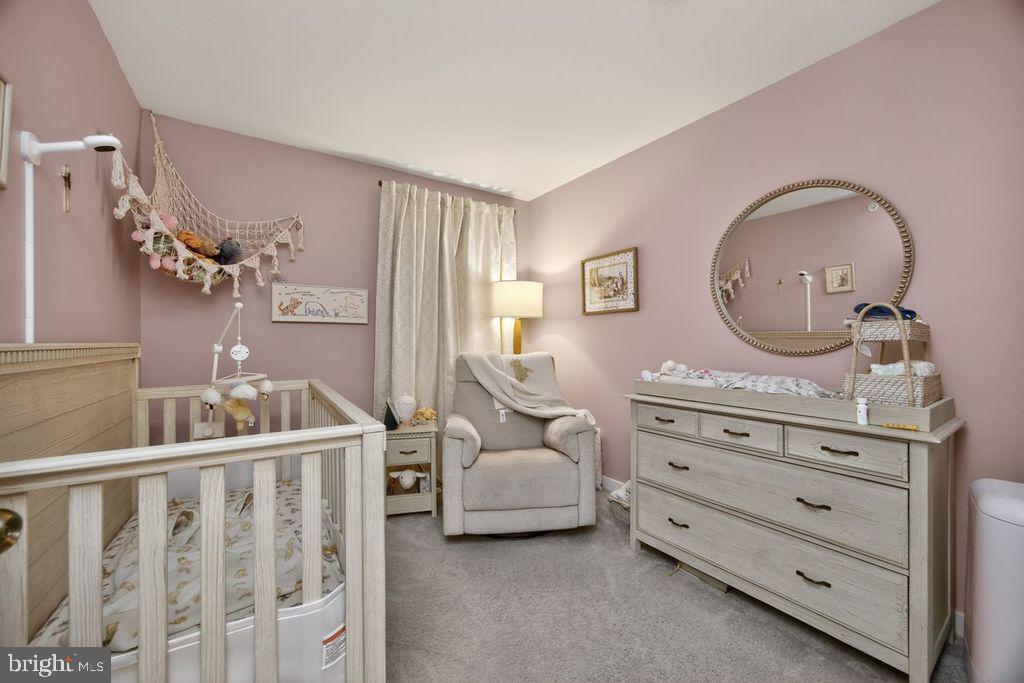 RIVER POINTE - Residential