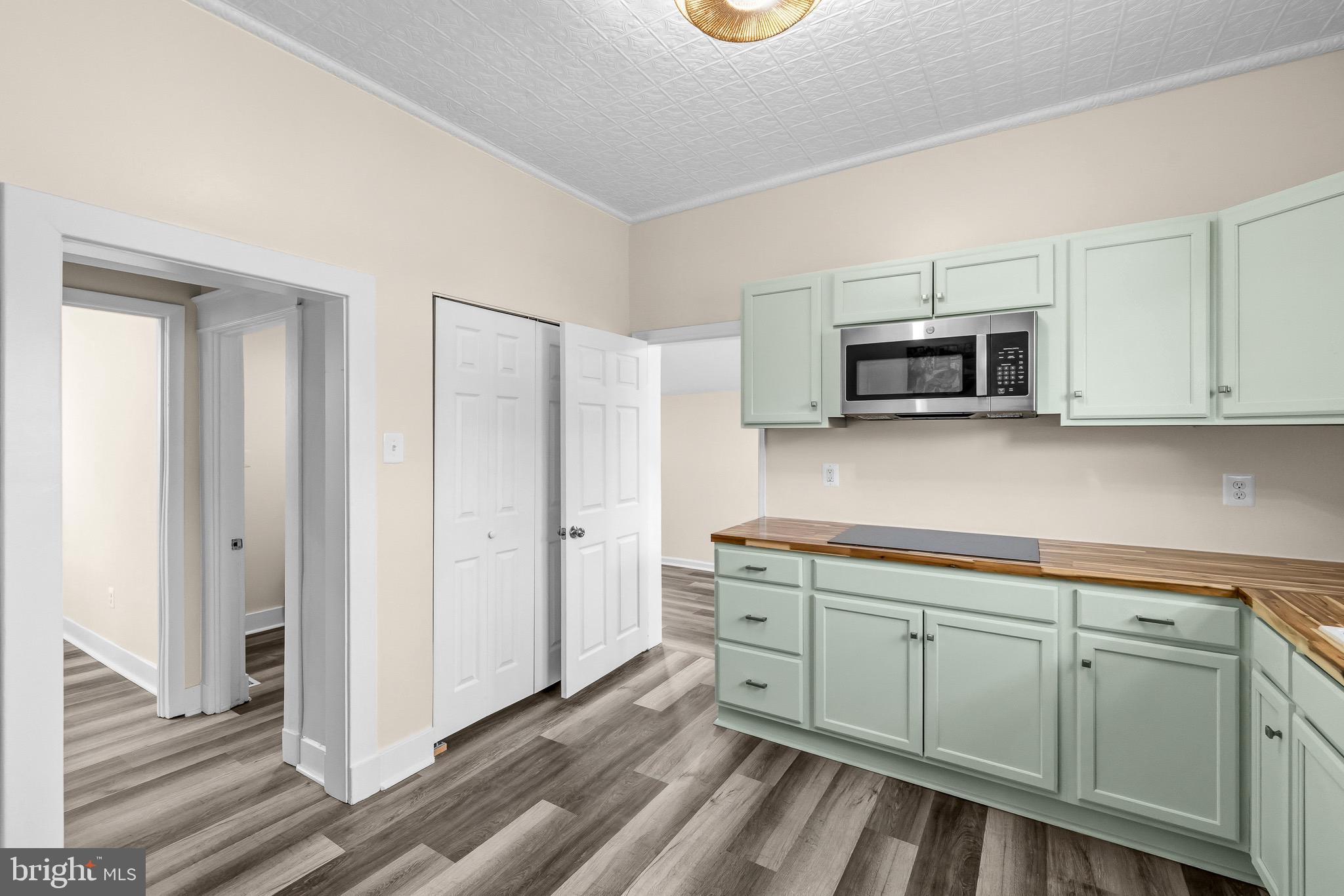 MOUNT RAINIER - Residential