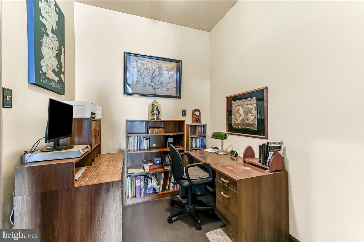 CHERRY TREE KNOLL - Residential