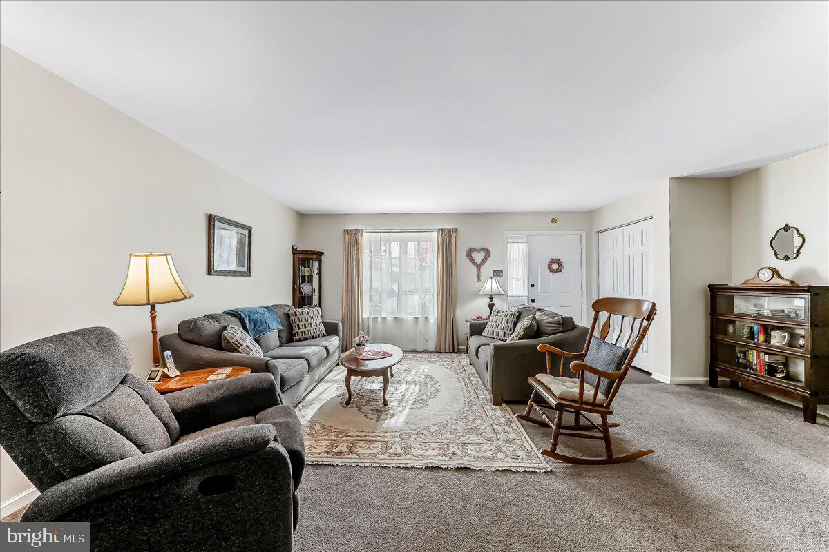 CHERRY TREE KNOLL - Residential