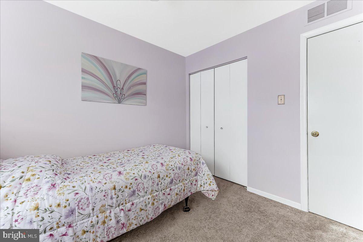 CHERRY TREE KNOLL - Residential