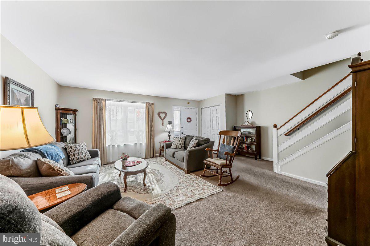 CHERRY TREE KNOLL - Residential