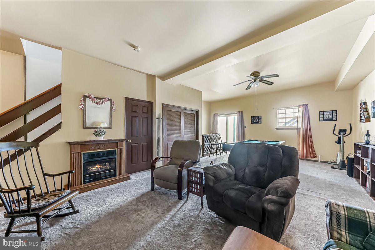 CHERRY TREE KNOLL - Residential