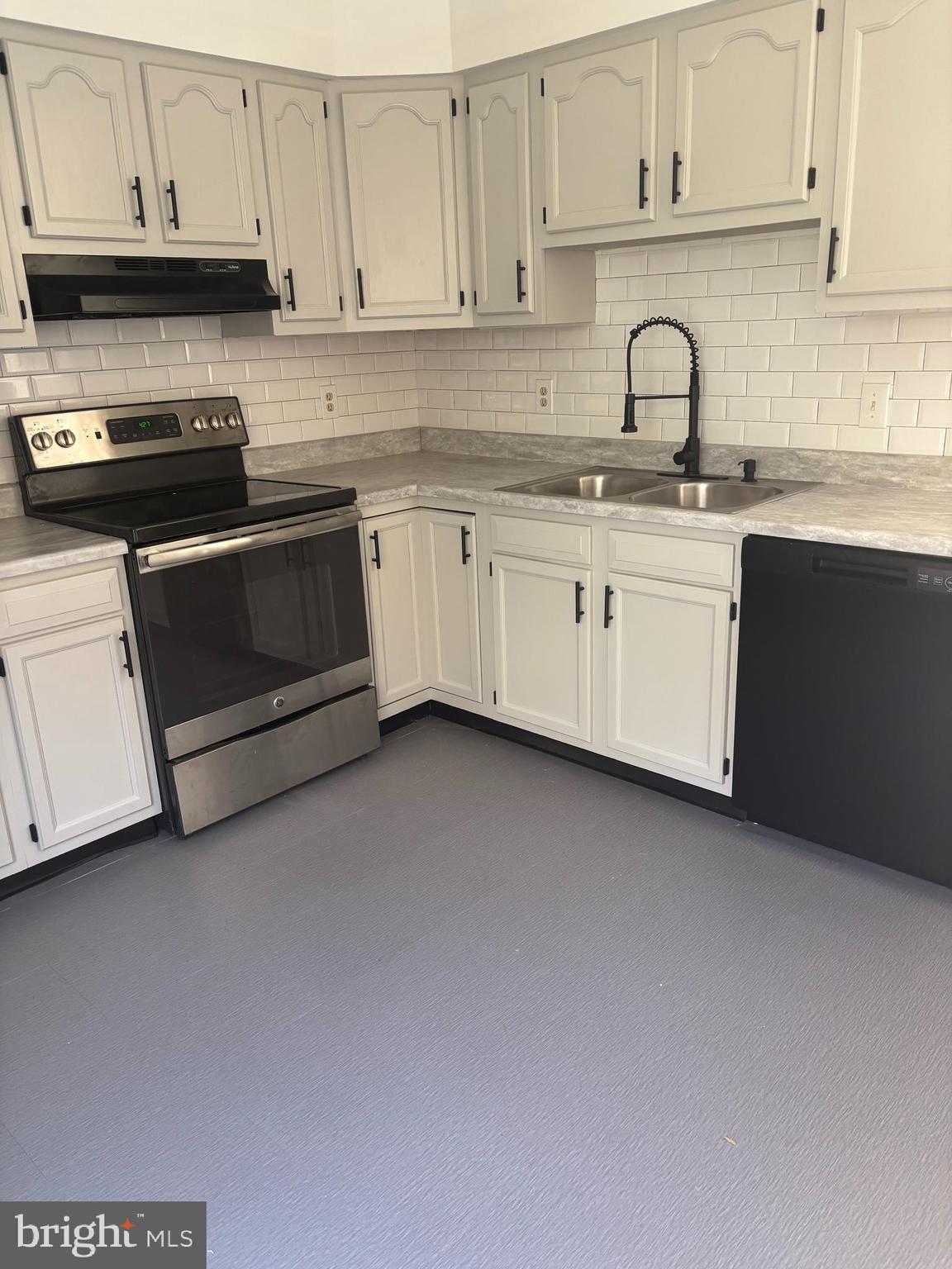 GRAY MOUNT - Residential