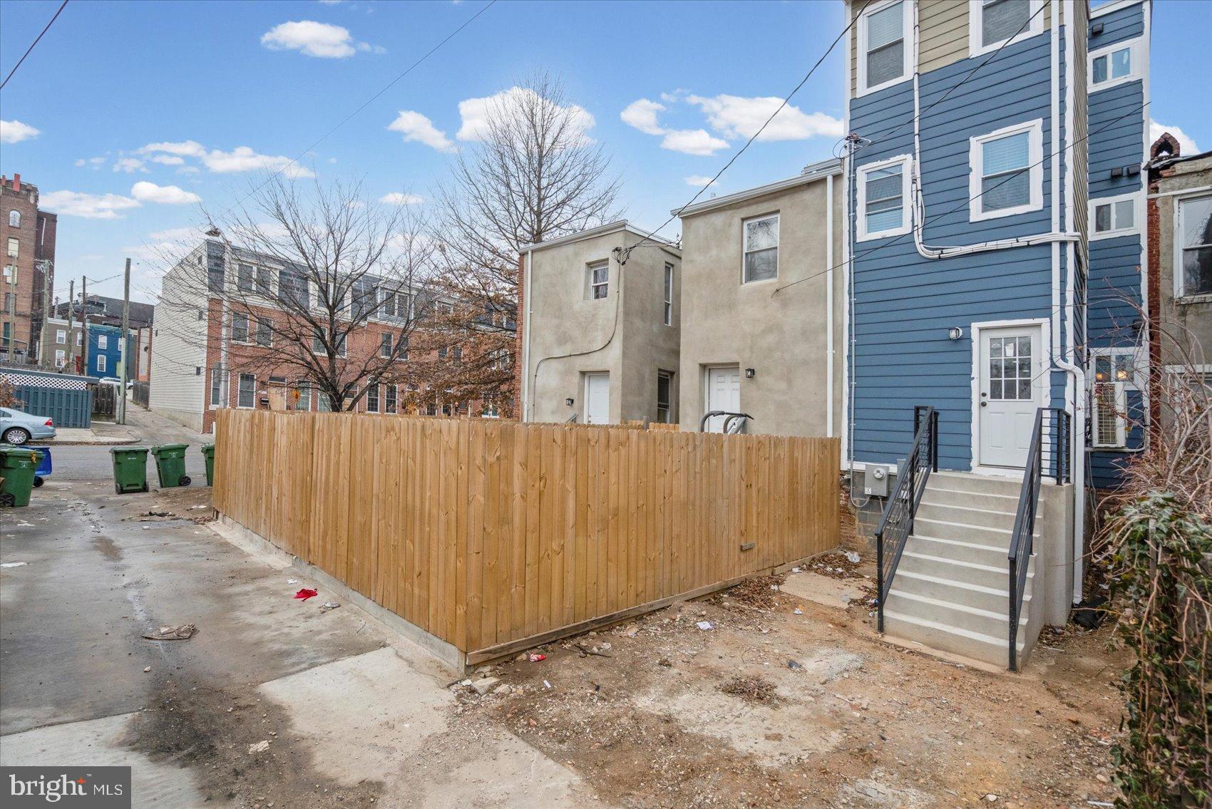 GREENMOUNT WEST - Residential