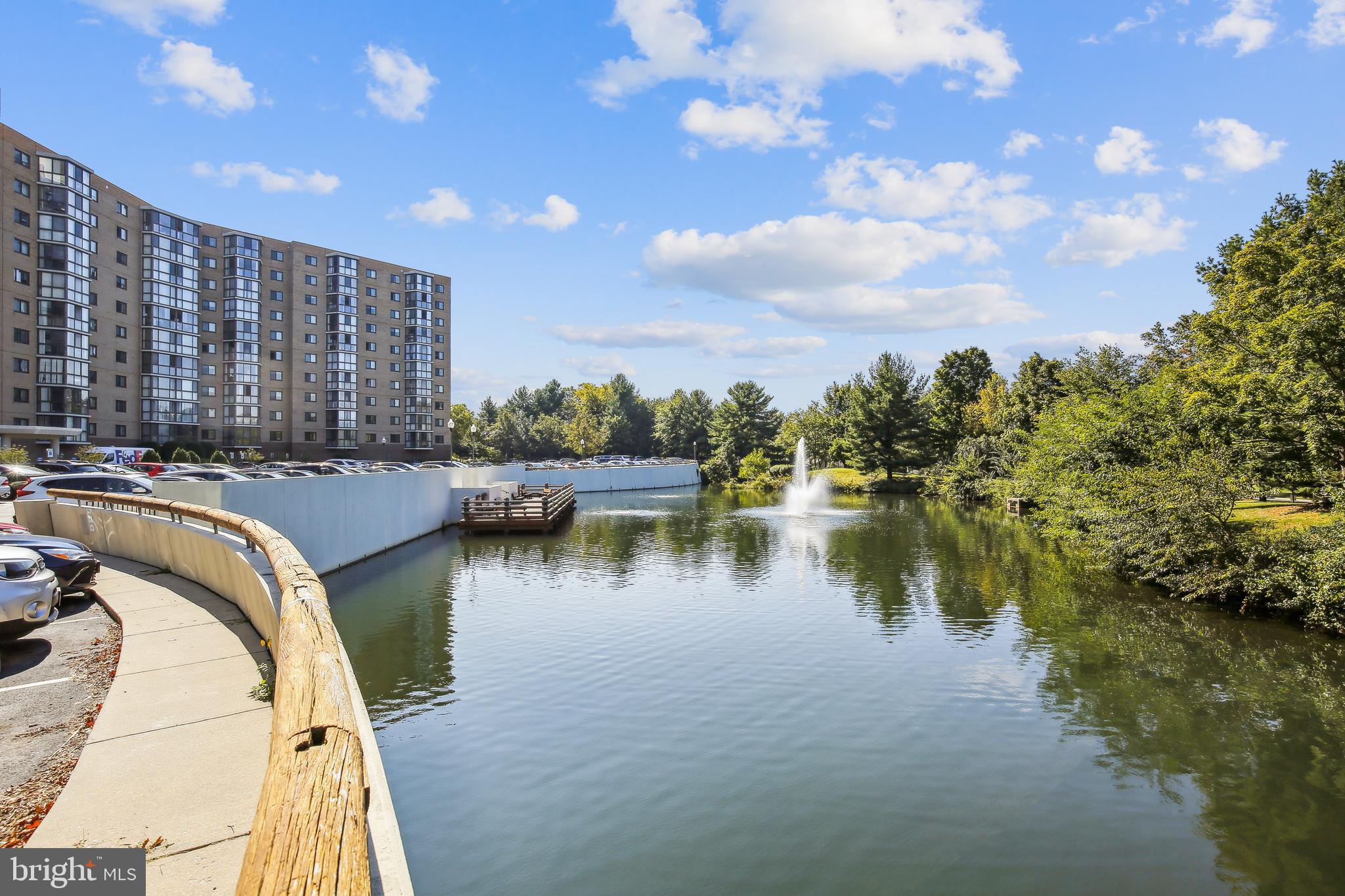 FAIRWAYS SOUTH - Residential