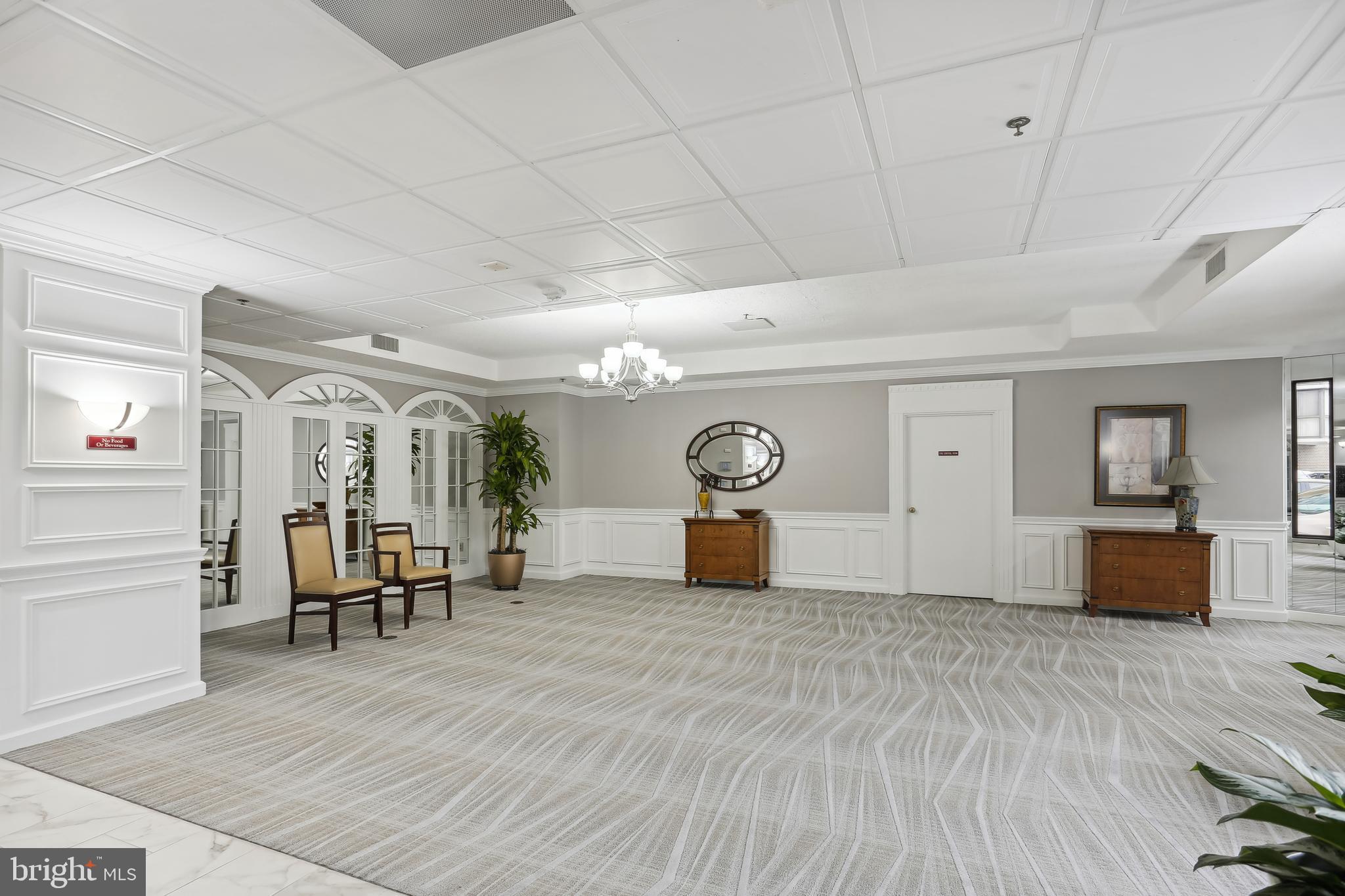 FAIRWAYS SOUTH - Residential