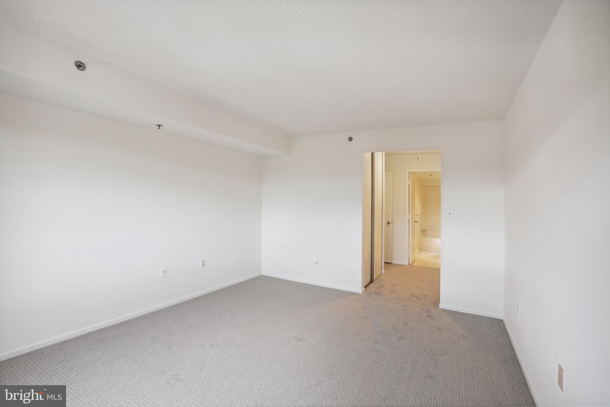 FAIRWAYS SOUTH - Residential