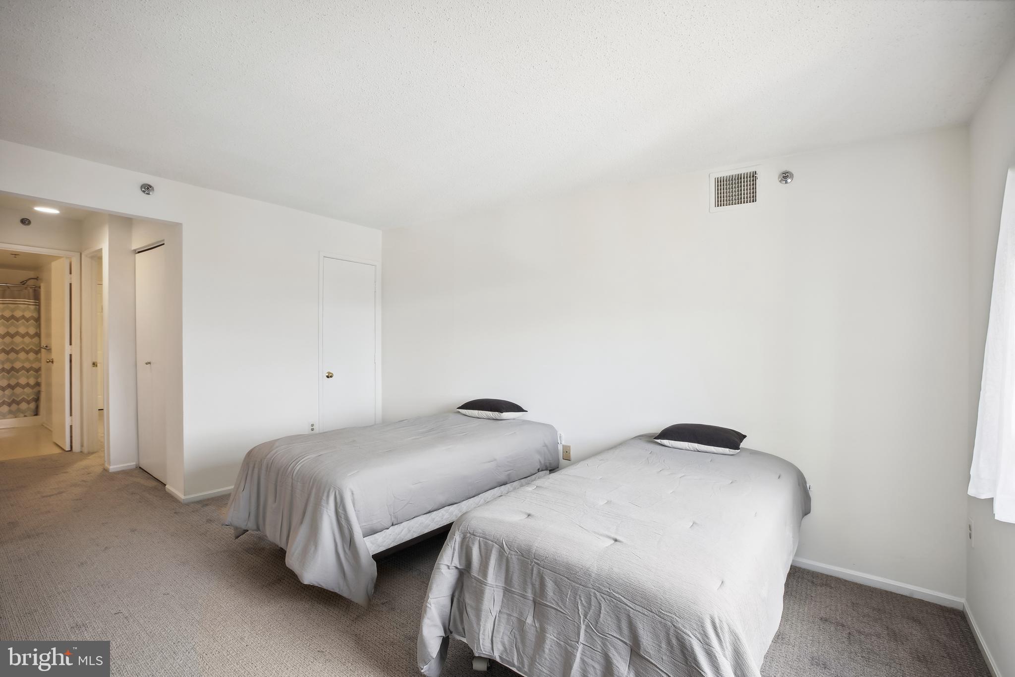 FAIRWAYS SOUTH - Residential