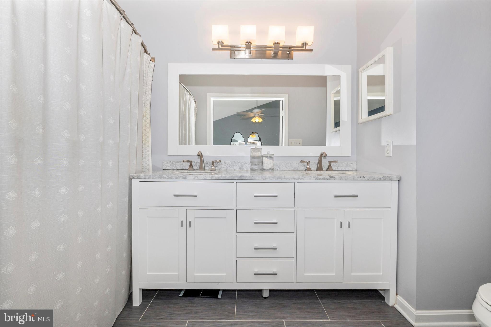 RIDGECREST - Residential