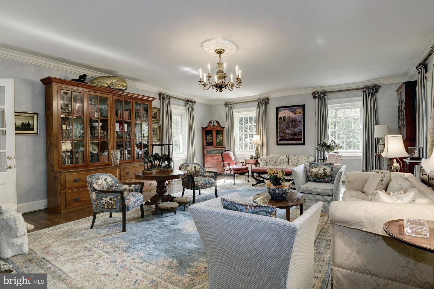 SPRING VALLEY - Residential