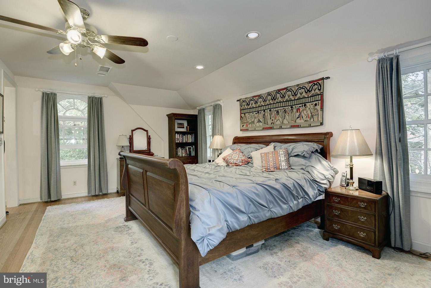 SPRING VALLEY - Residential