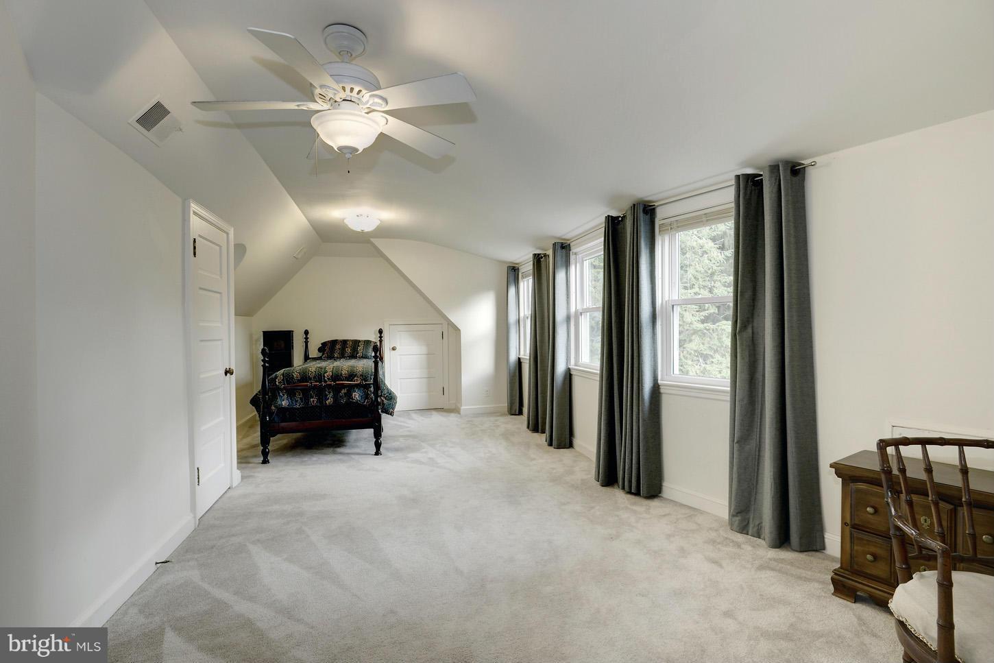 SPRING VALLEY - Residential