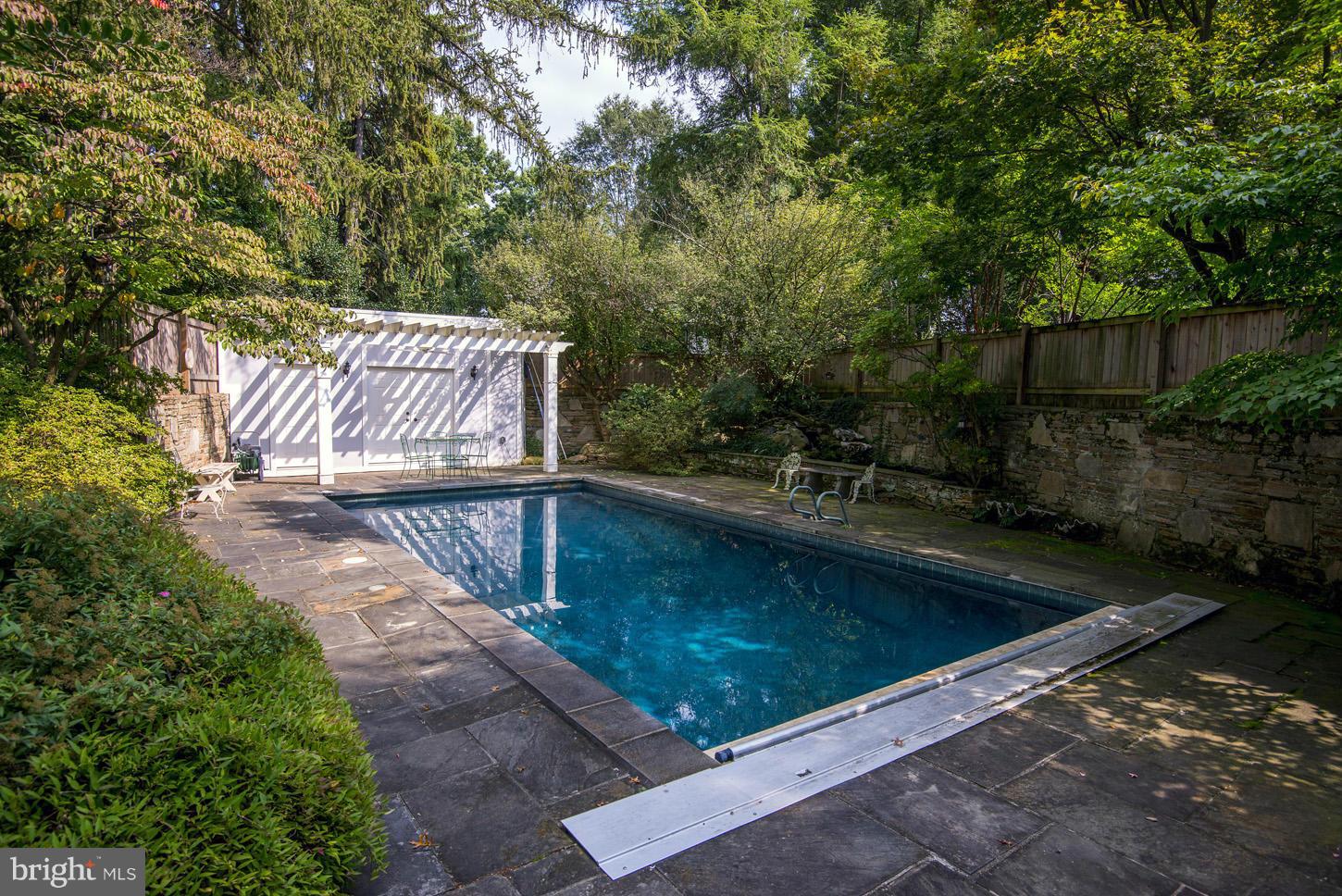 SPRING VALLEY - Residential