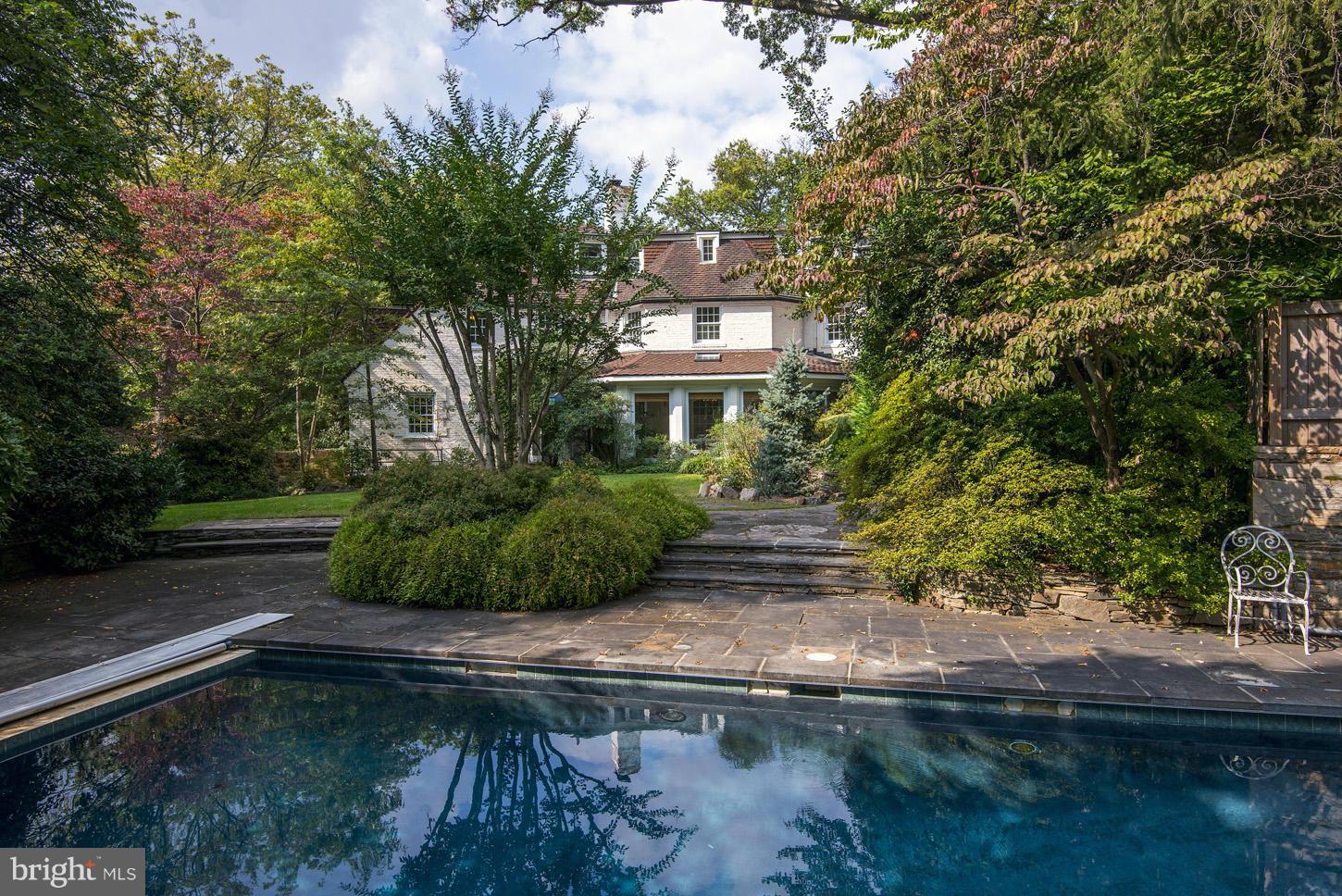 SPRING VALLEY - Residential