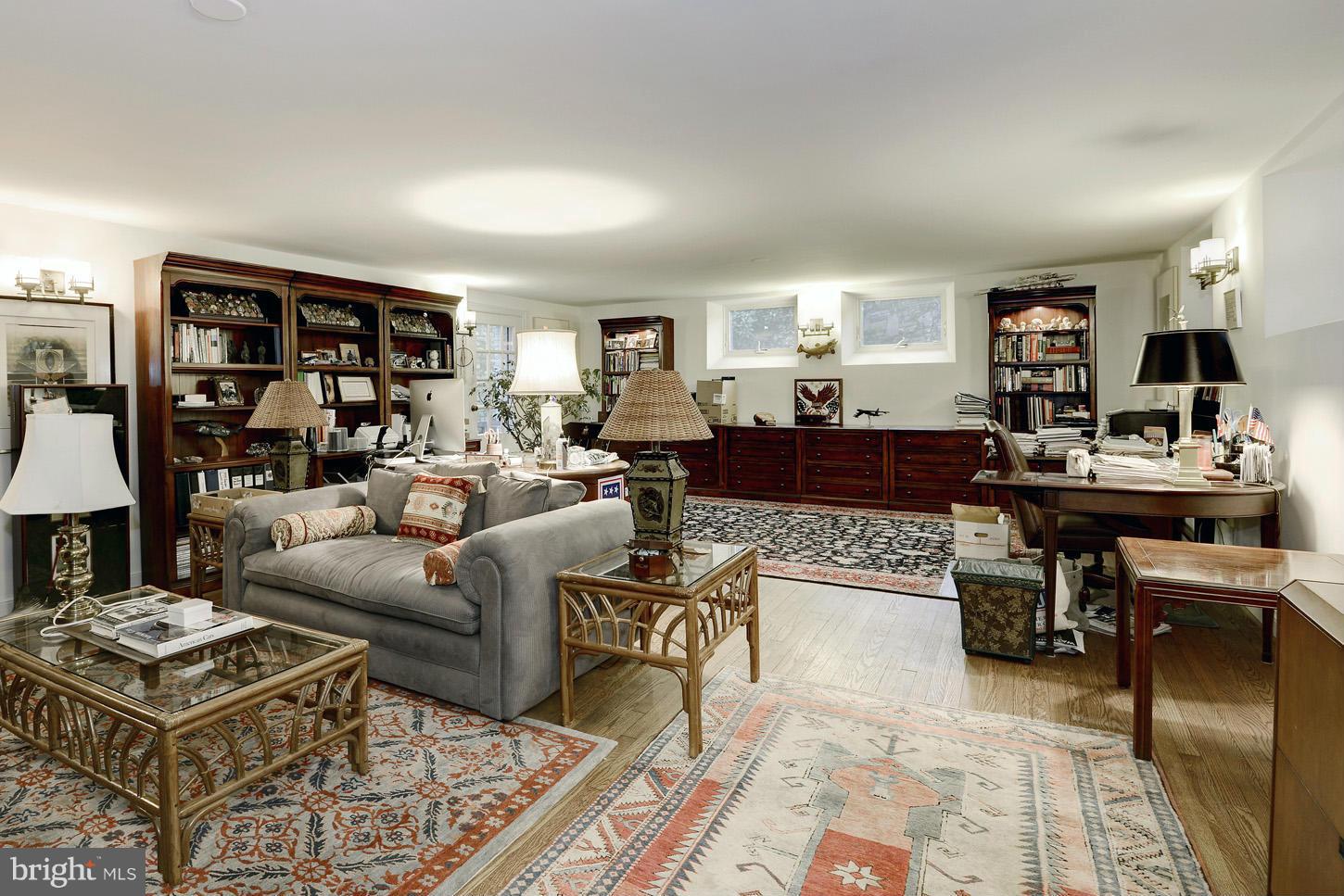 SPRING VALLEY - Residential