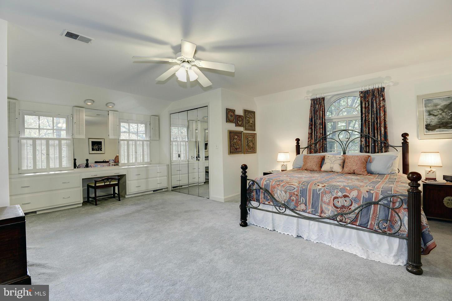 SPRING VALLEY - Residential