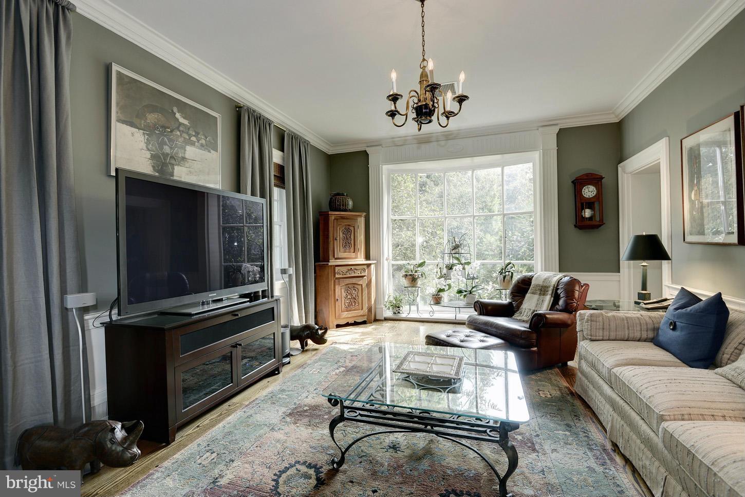 SPRING VALLEY - Residential