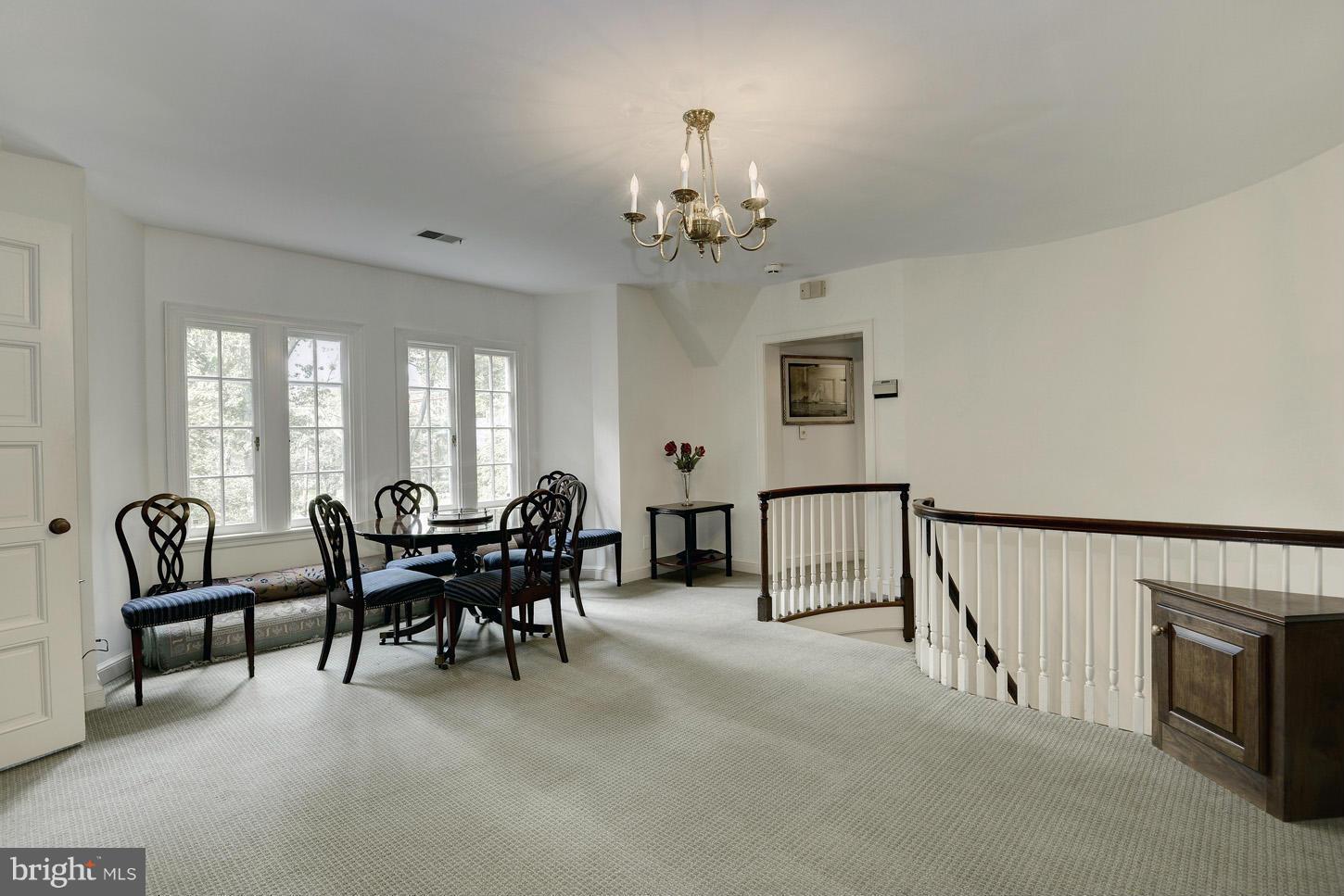 SPRING VALLEY - Residential