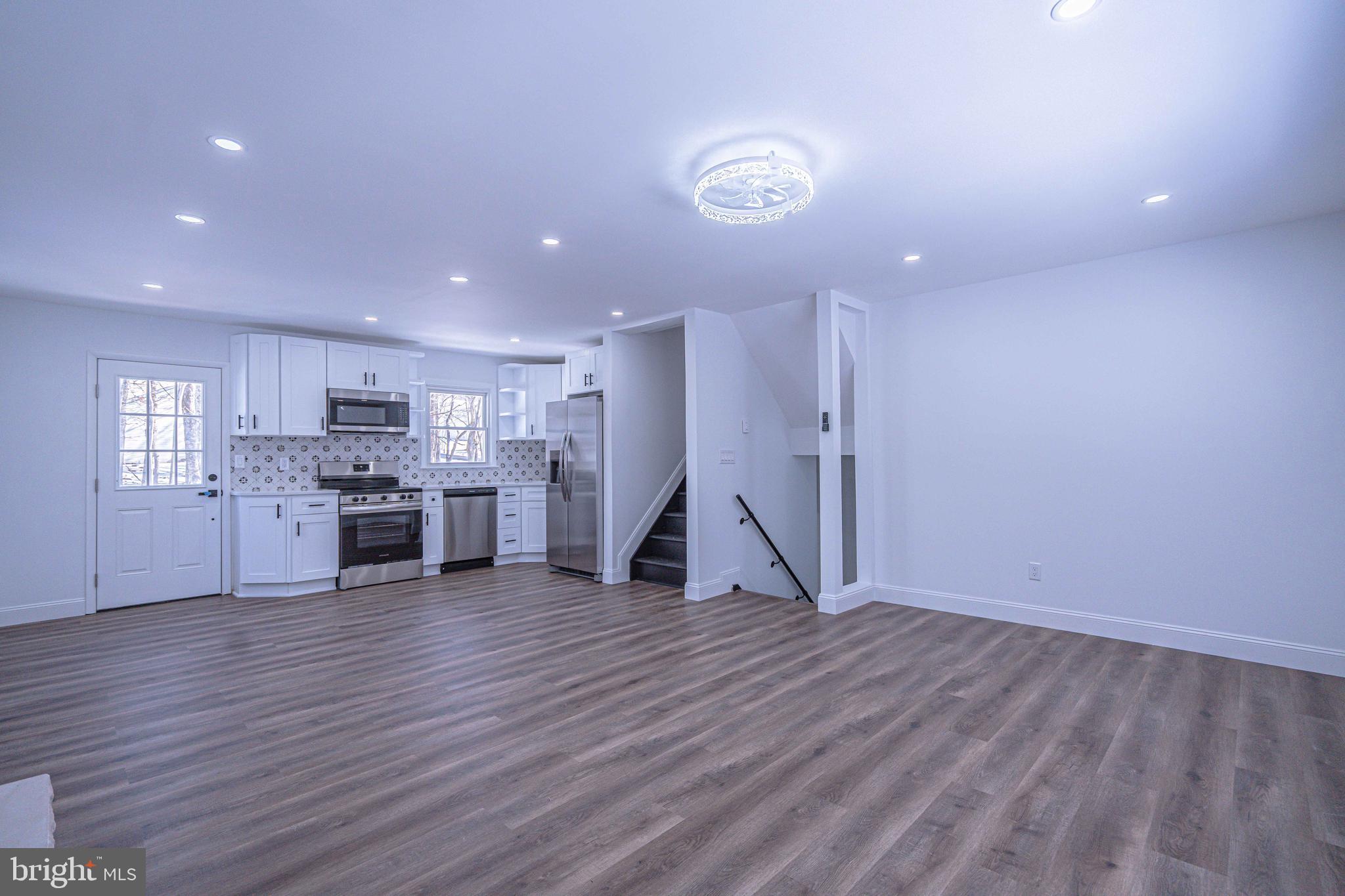 INDIAN MOUNTAIN LAKE - Residential