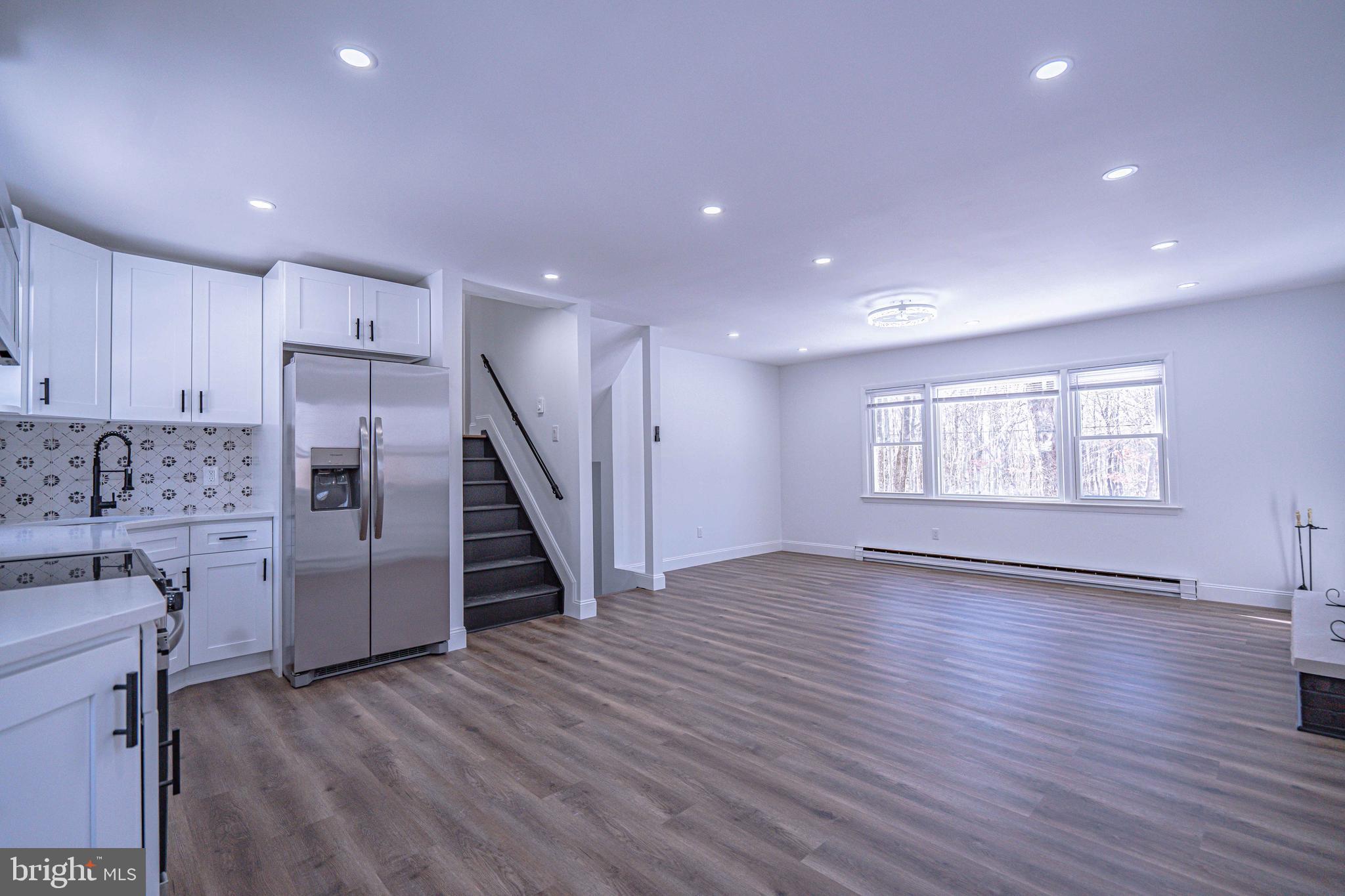 INDIAN MOUNTAIN LAKE - Residential