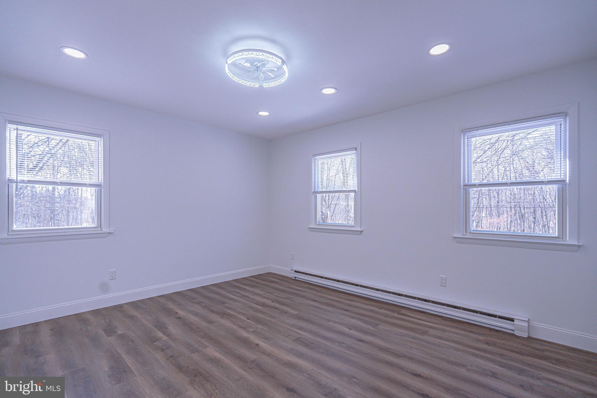 INDIAN MOUNTAIN LAKE - Residential