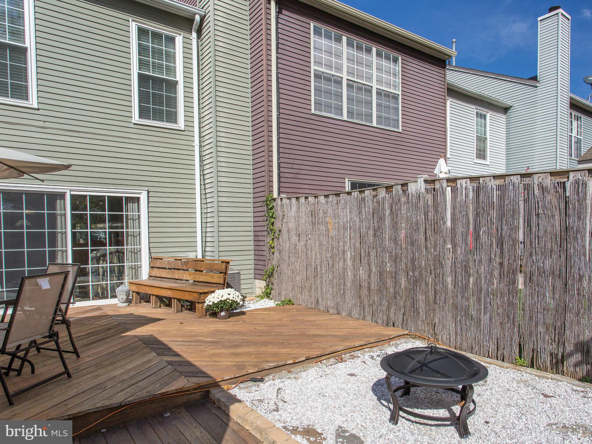 WOODSTONE - Residential