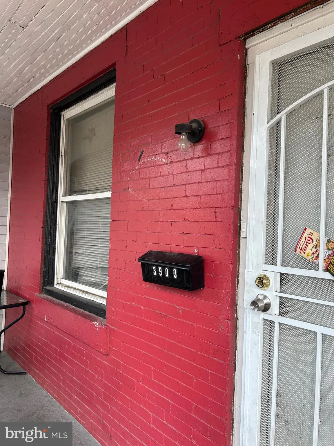 Philadelphia, Pennsylvania 19140, United States, 3 Bedrooms Bedrooms, ,1 BathroomBathrooms,Residential,Active,193400