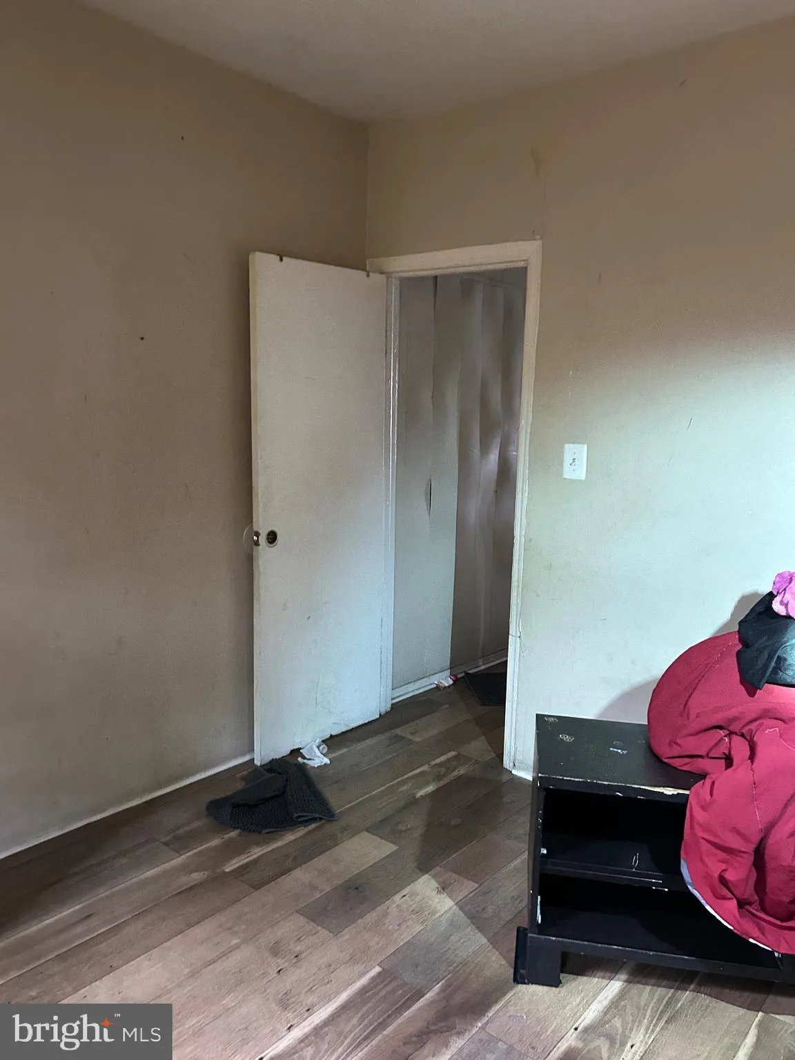 Philadelphia, Pennsylvania 19140, United States, 3 Bedrooms Bedrooms, ,1 BathroomBathrooms,Residential,Active,193400