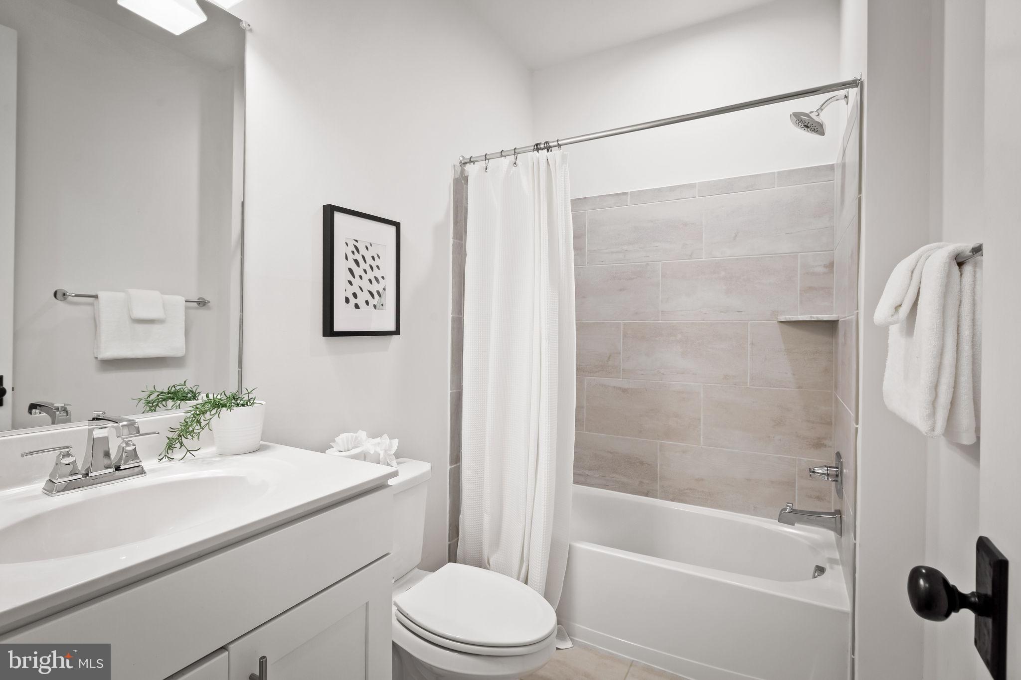 HAMPDEN HISTORIC DISTRICT - Residential