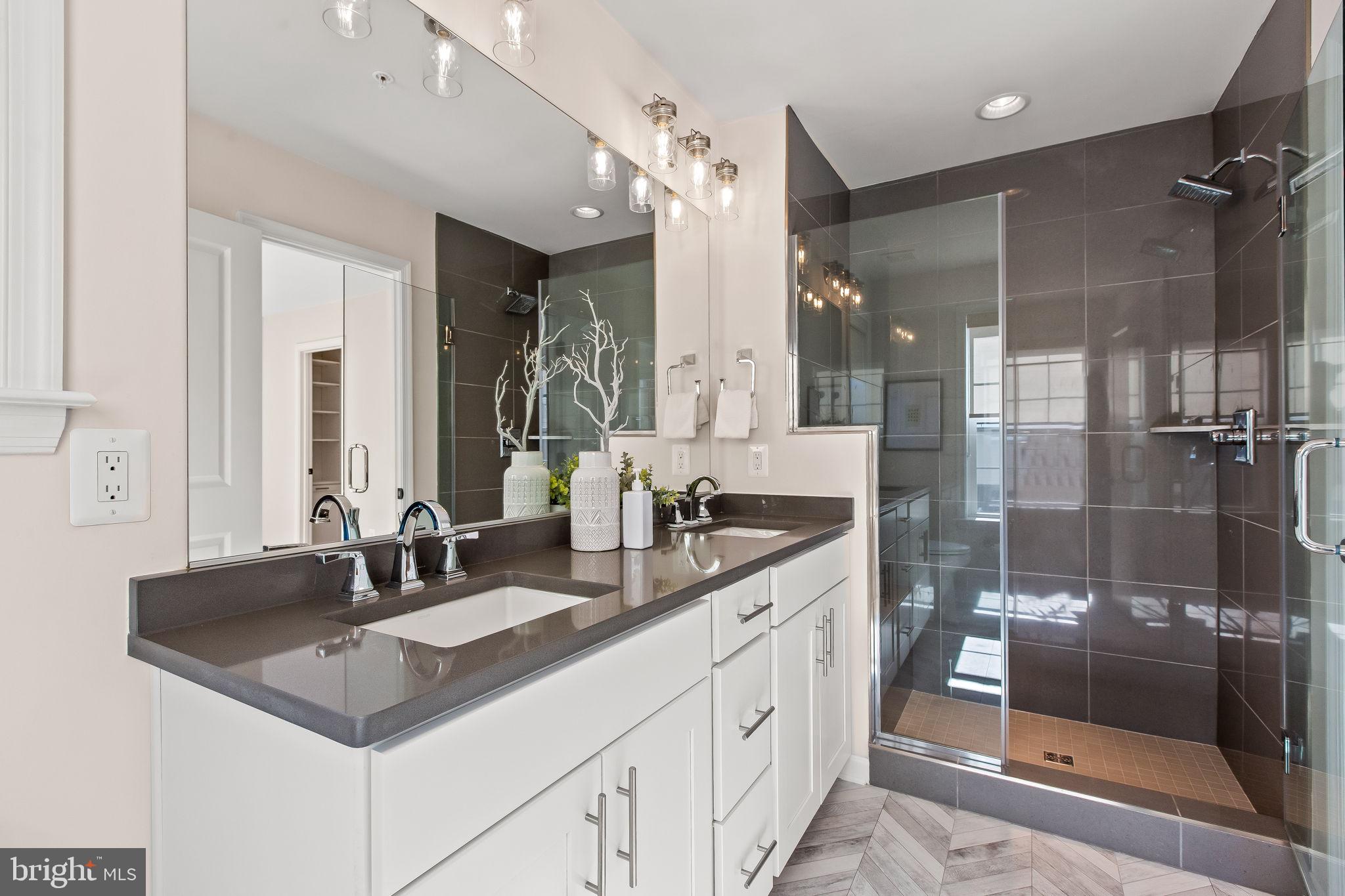 HAMPDEN HISTORIC DISTRICT - Residential