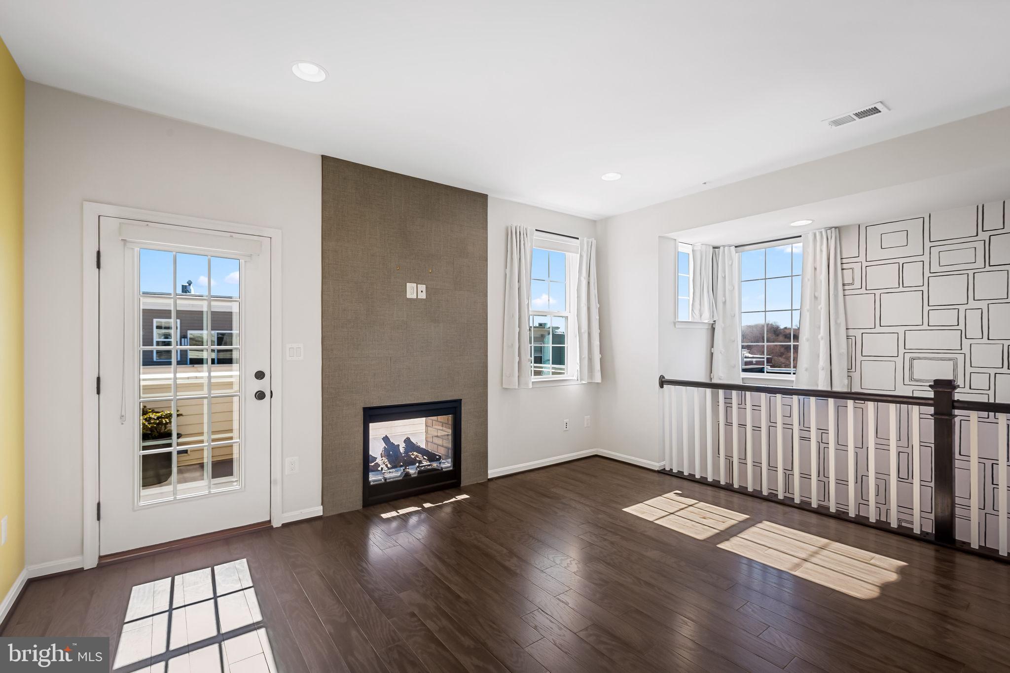 HAMPDEN HISTORIC DISTRICT - Residential