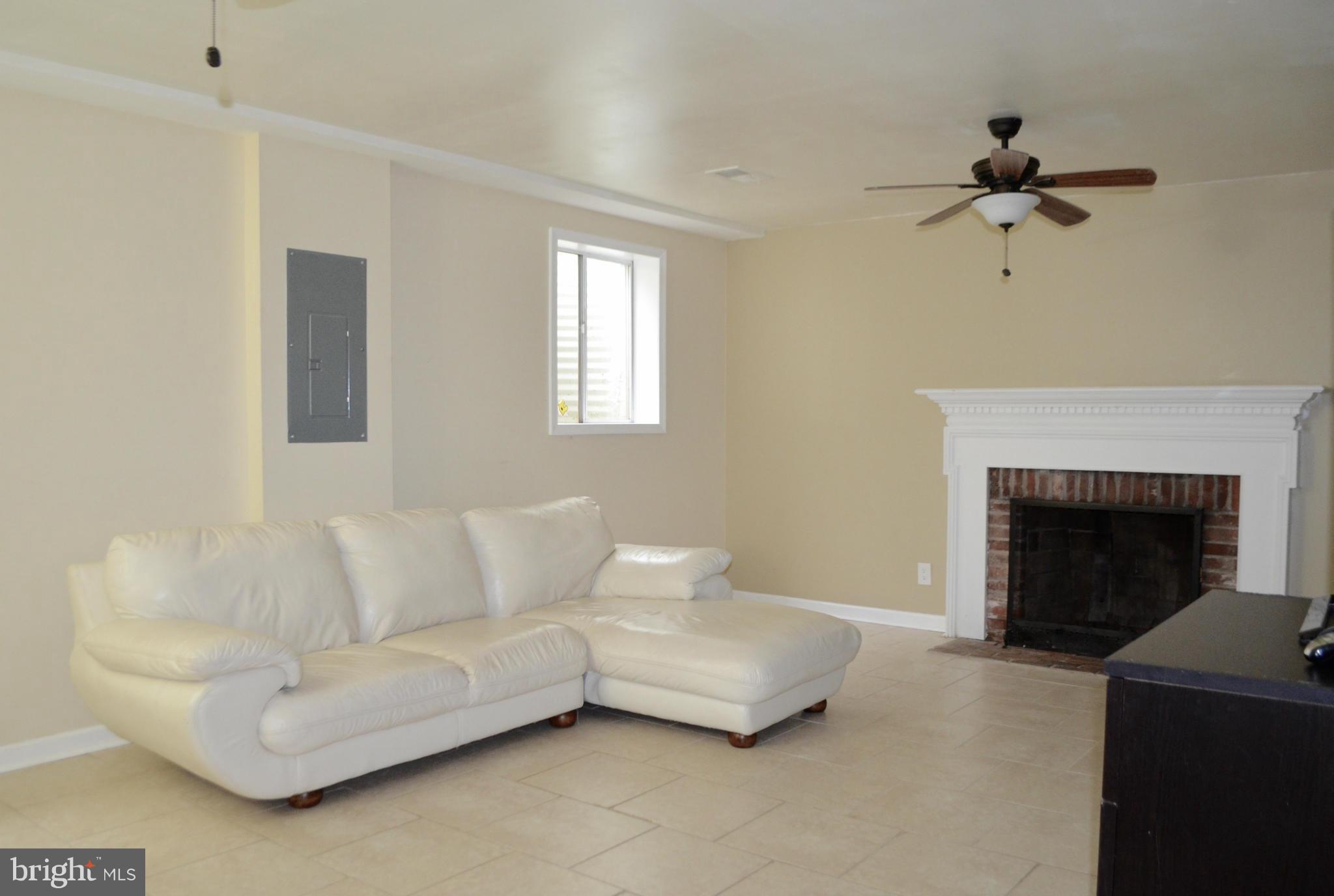 CHARLESTOWN - Residential