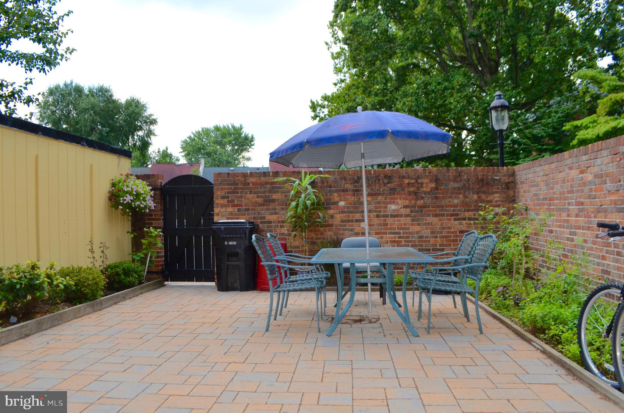 CHARLESTOWN - Residential