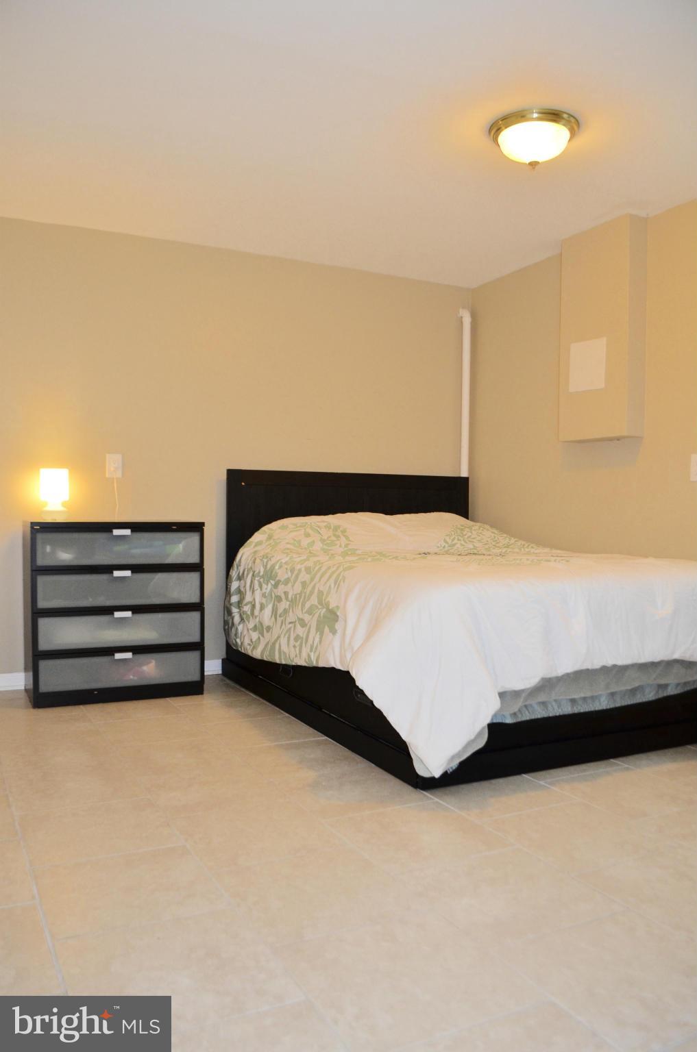 CHARLESTOWN - Residential