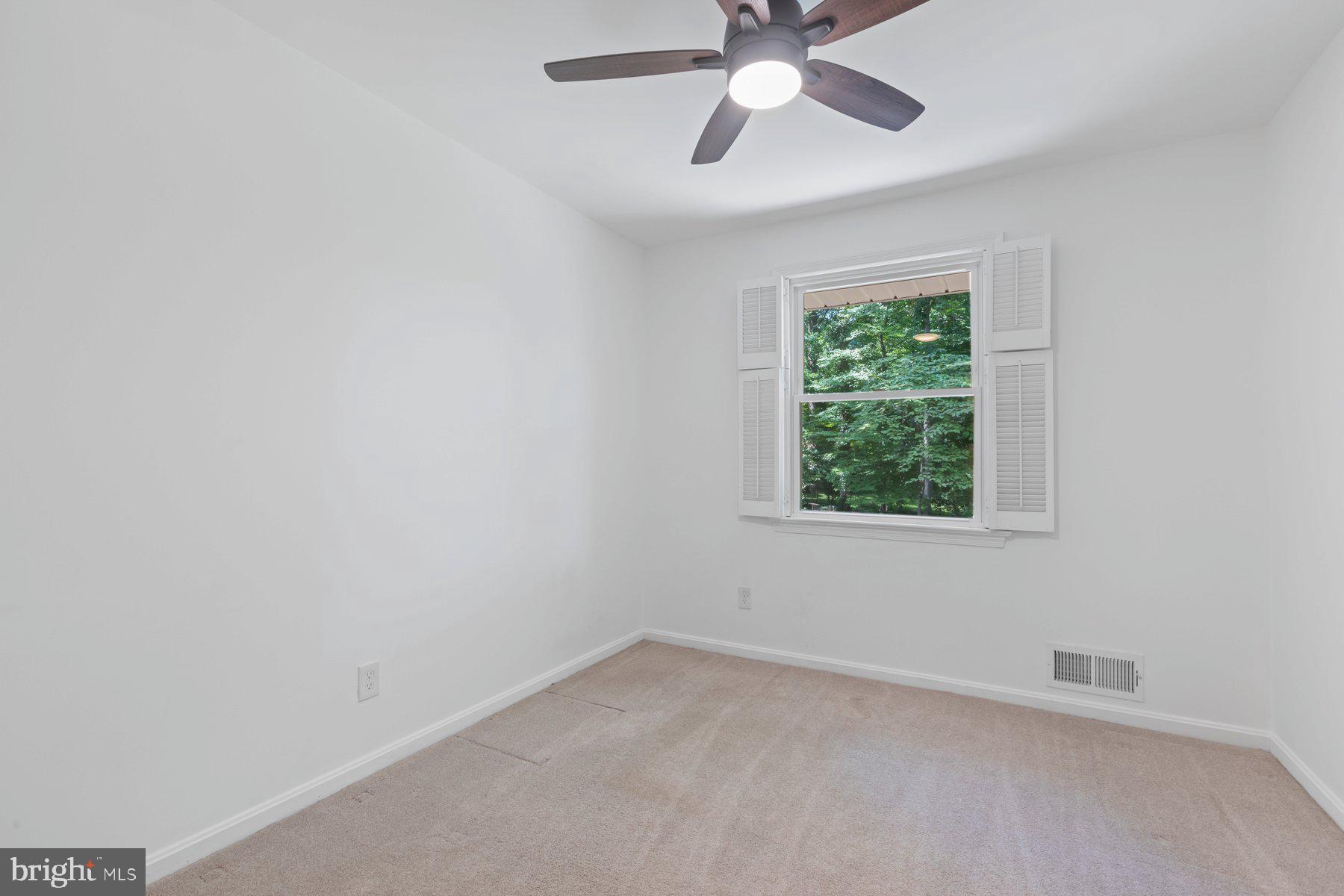 WILLOW WOODS - Residential Lease