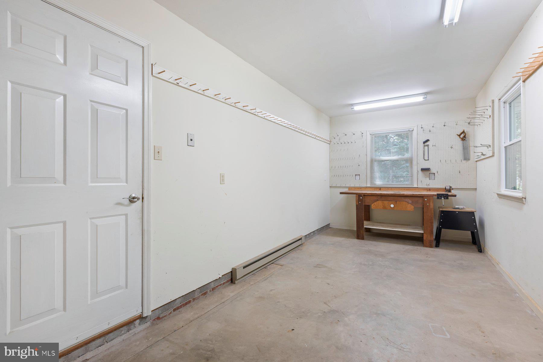 WILLOW WOODS - Residential Lease