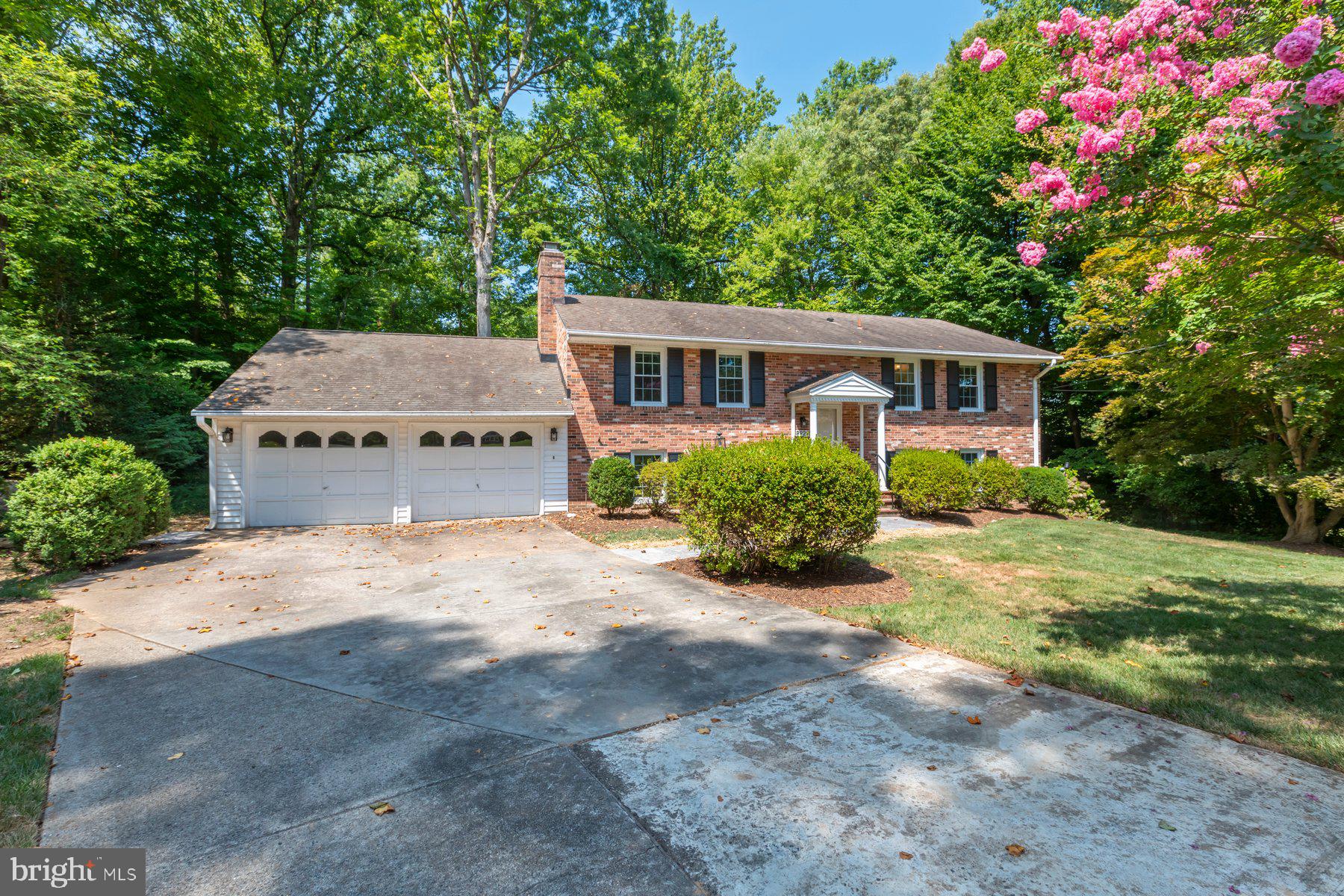 WILLOW WOODS - Residential Lease