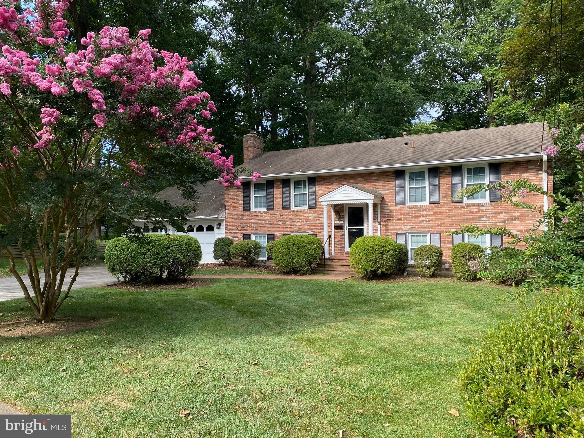 WILLOW WOODS - Residential Lease