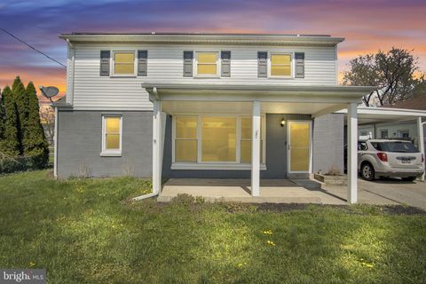 Photo of 6006 Larue Street, HARRISBURG, PA 17112 (MLS # PADA2058248)