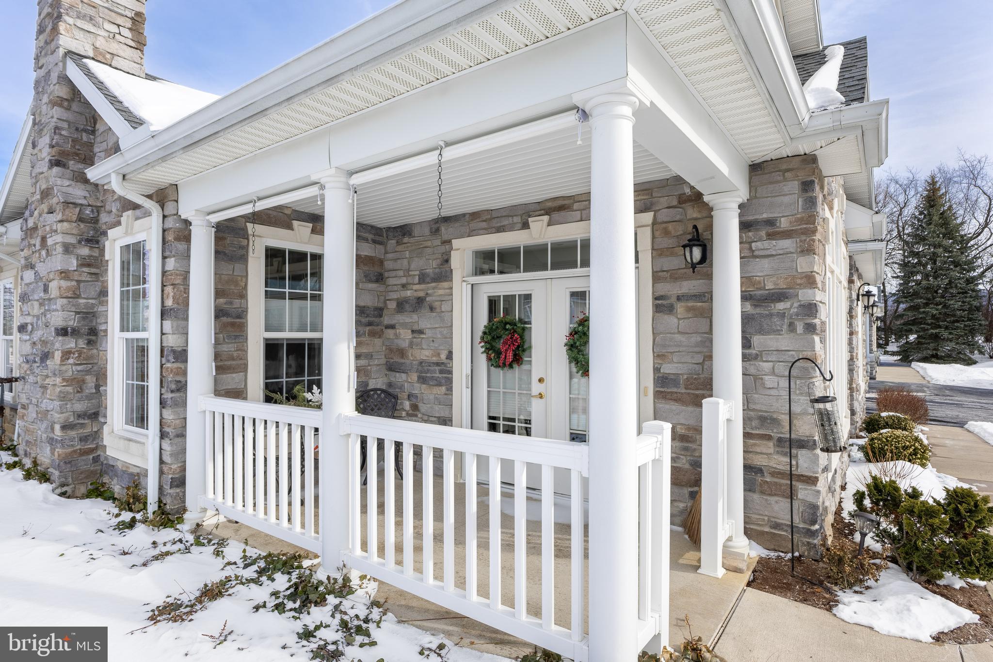 GREENWICH HILL - Residential