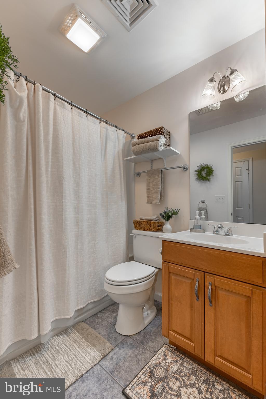 GREENWICH HILL - Residential