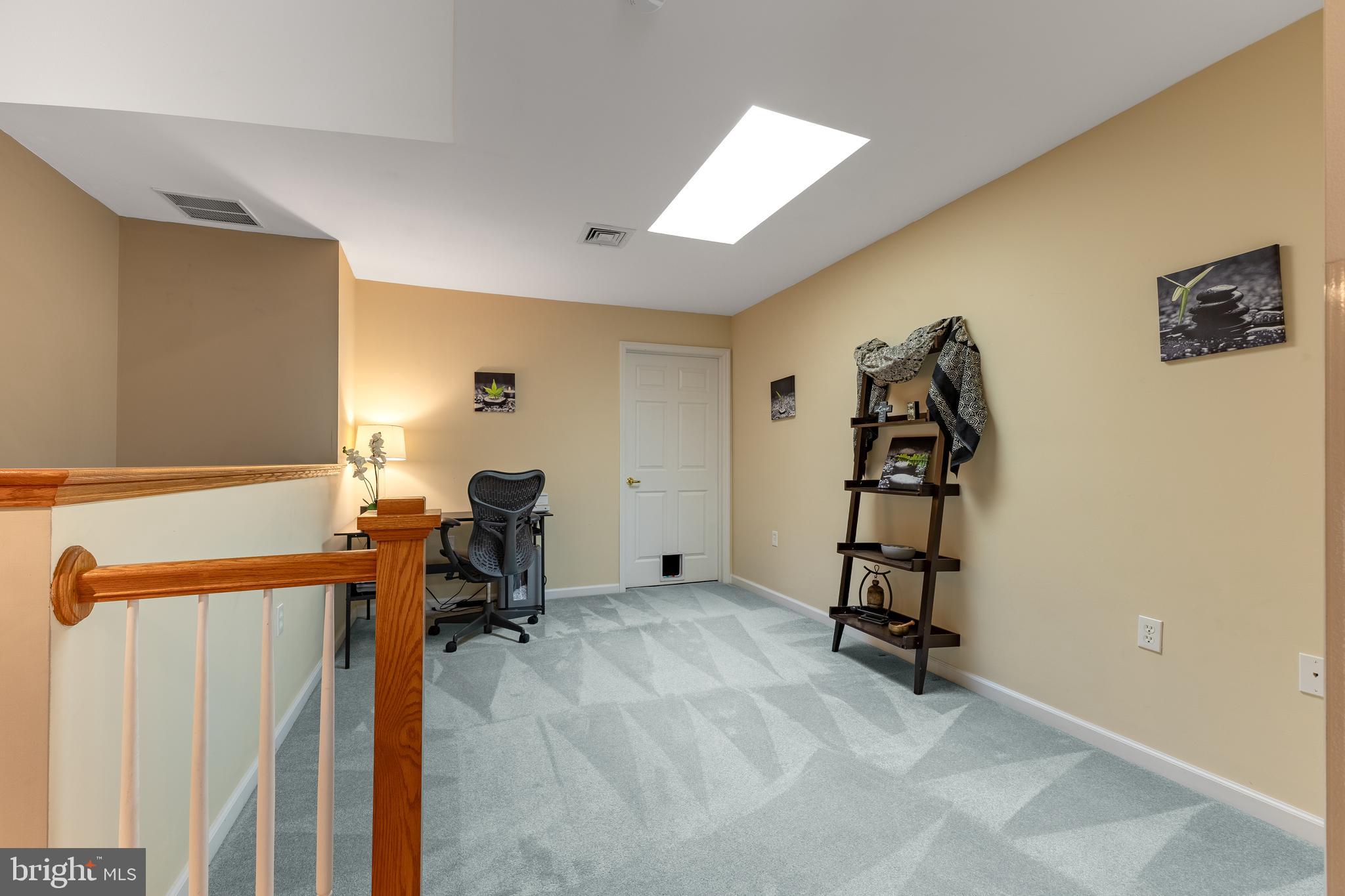 GREENWICH HILL - Residential