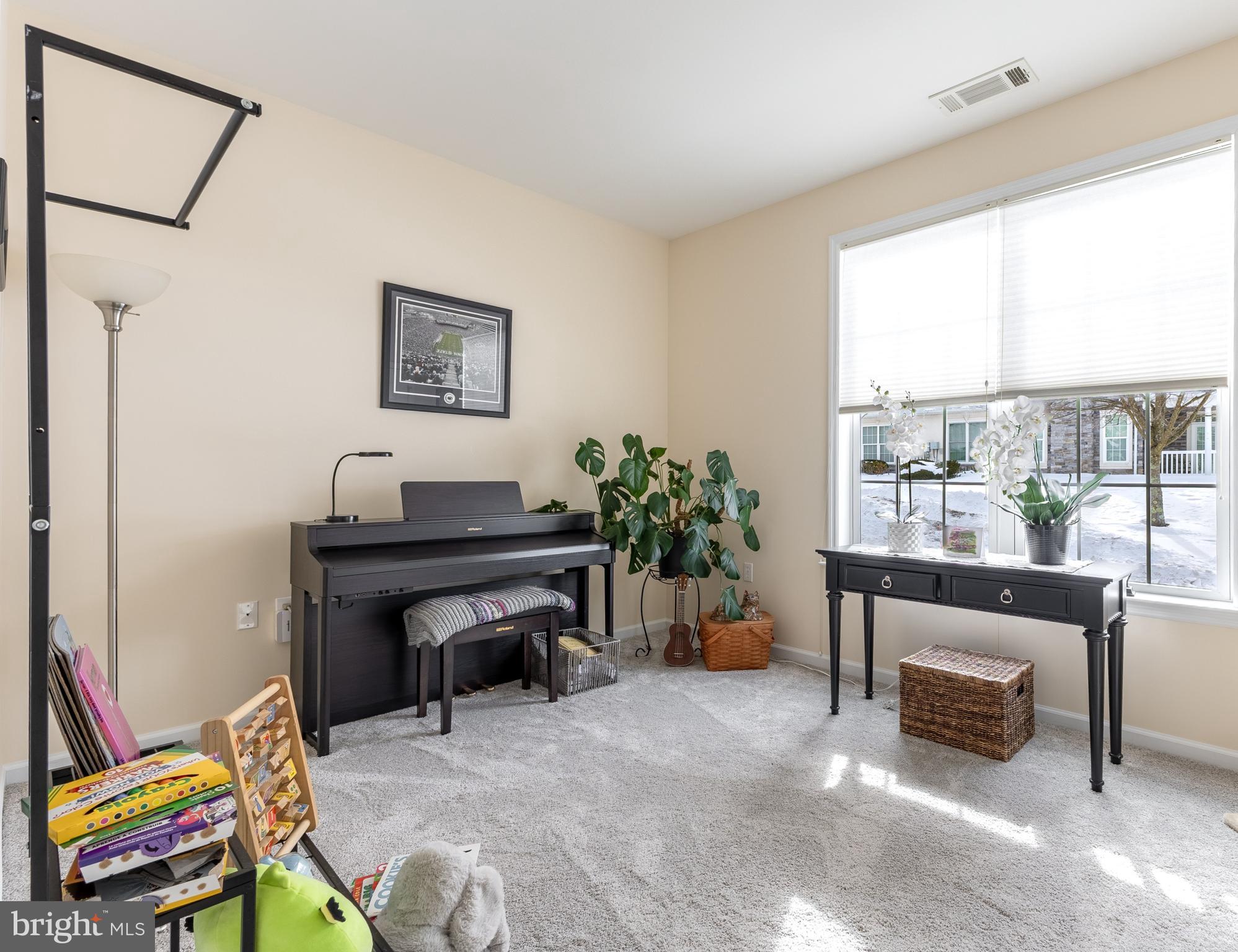 GREENWICH HILL - Residential