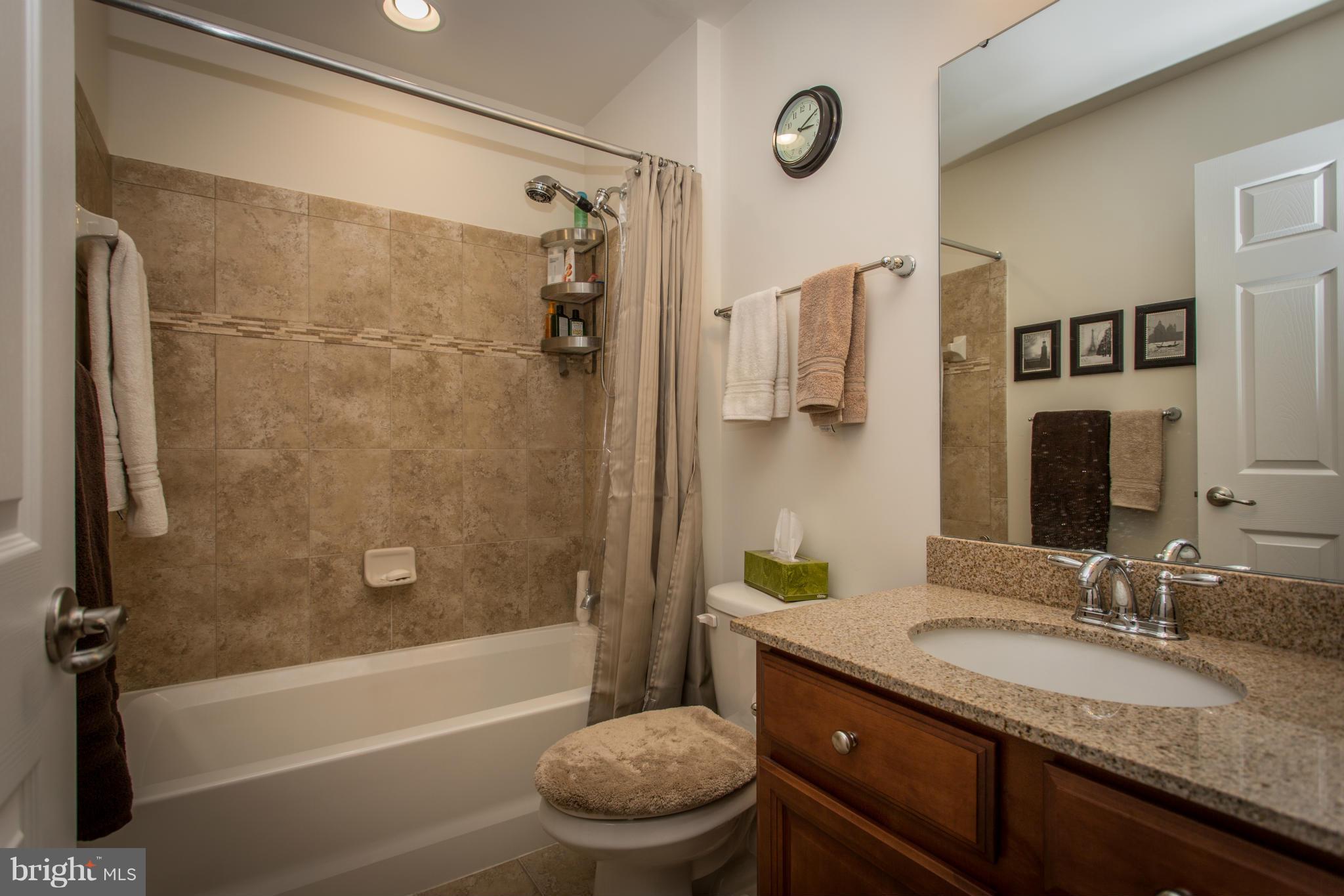 PORT POTOMAC - Residential Lease