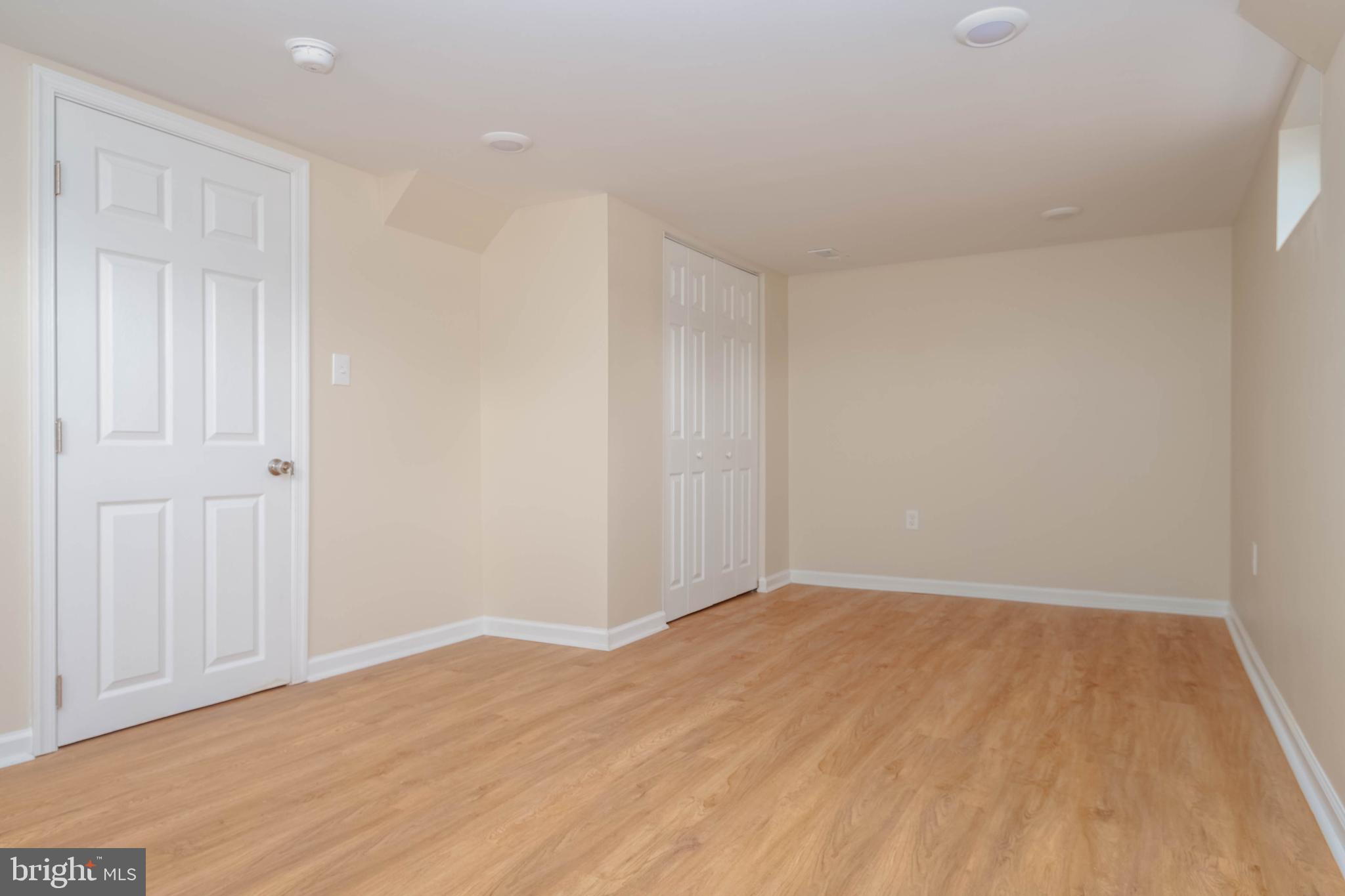 HILLSDALE - Residential