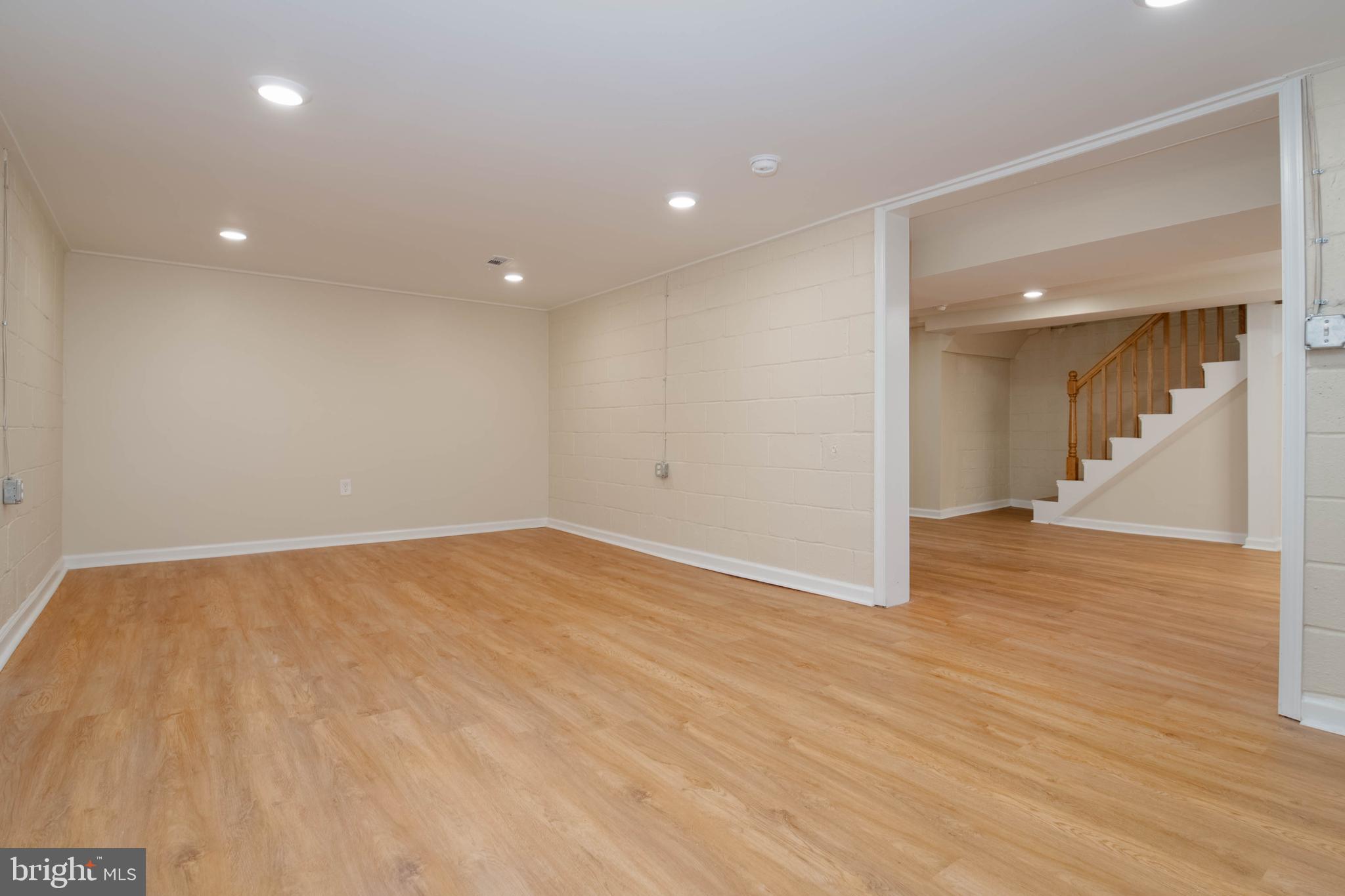 HILLSDALE - Residential