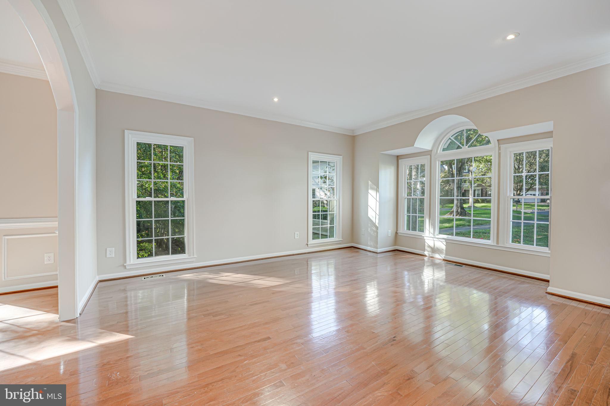 CROSSPOINTE - Residential